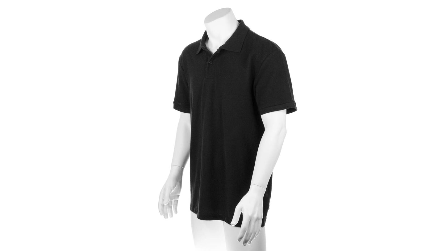 polo noir en coton avec deux boutons assortis sur un fond blanc