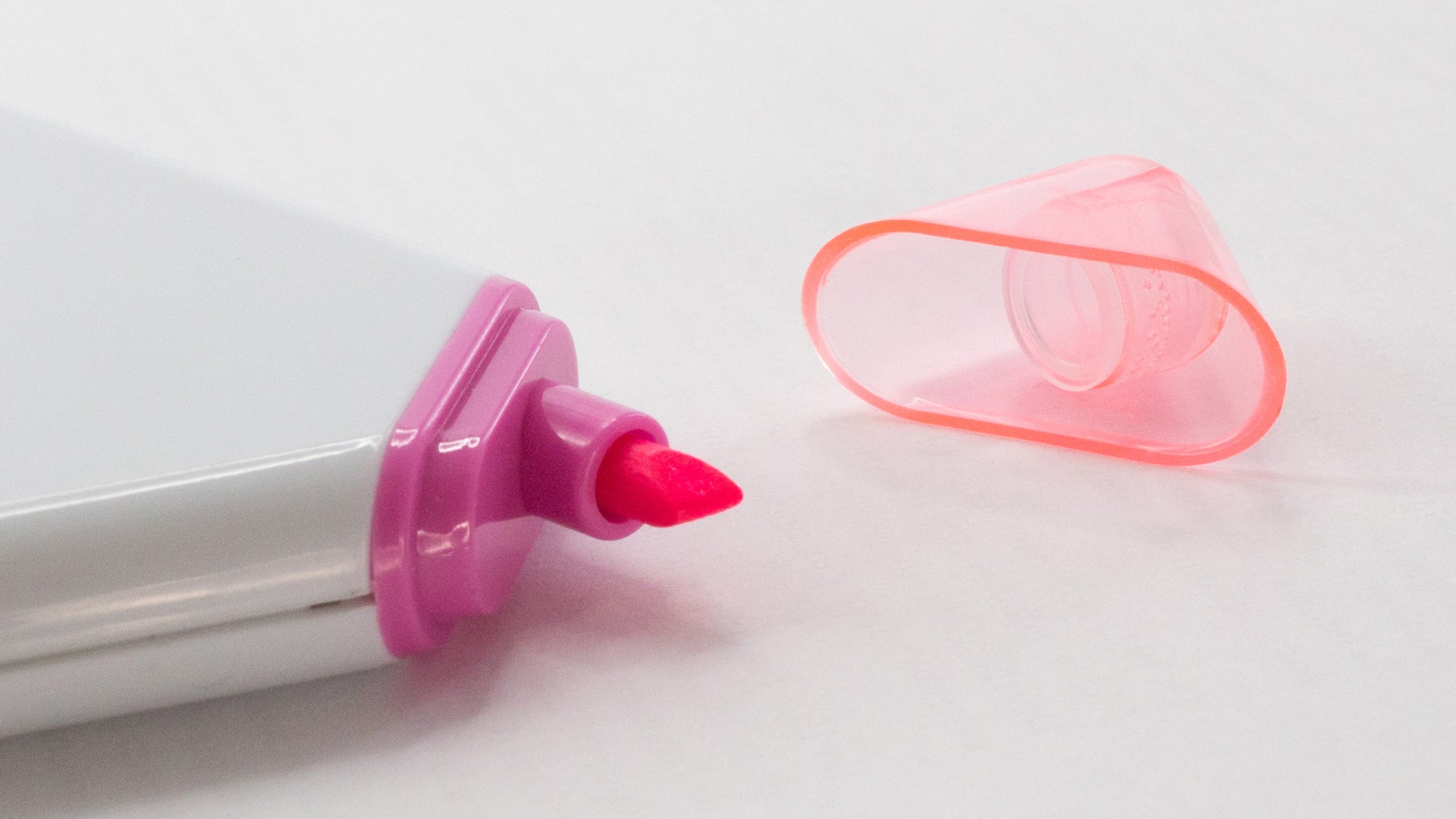 Surligneur avec 3 couleurs fluo TRICO