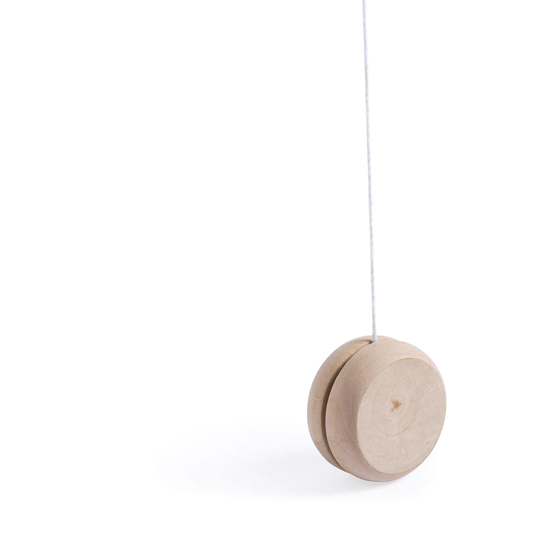 Yoyo en bois de pin poli. Avec fil de coton bouclé de couleur blanche de 100 cm. Bois.