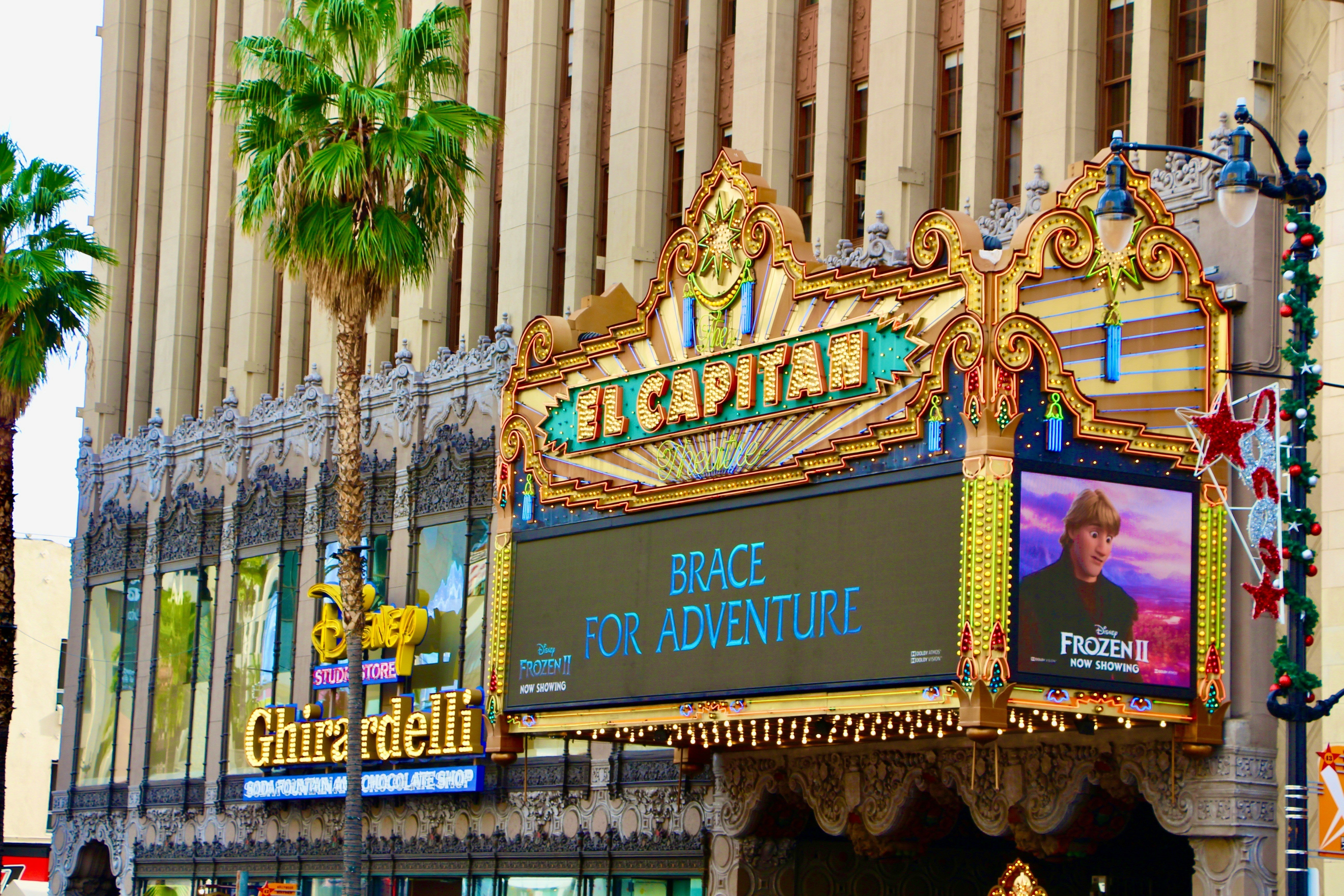 devanture bâtiment hollywood - disney 