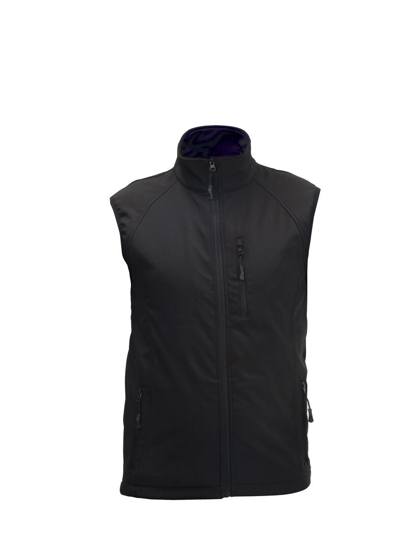Gilet noir sans manche sur fond blanc
