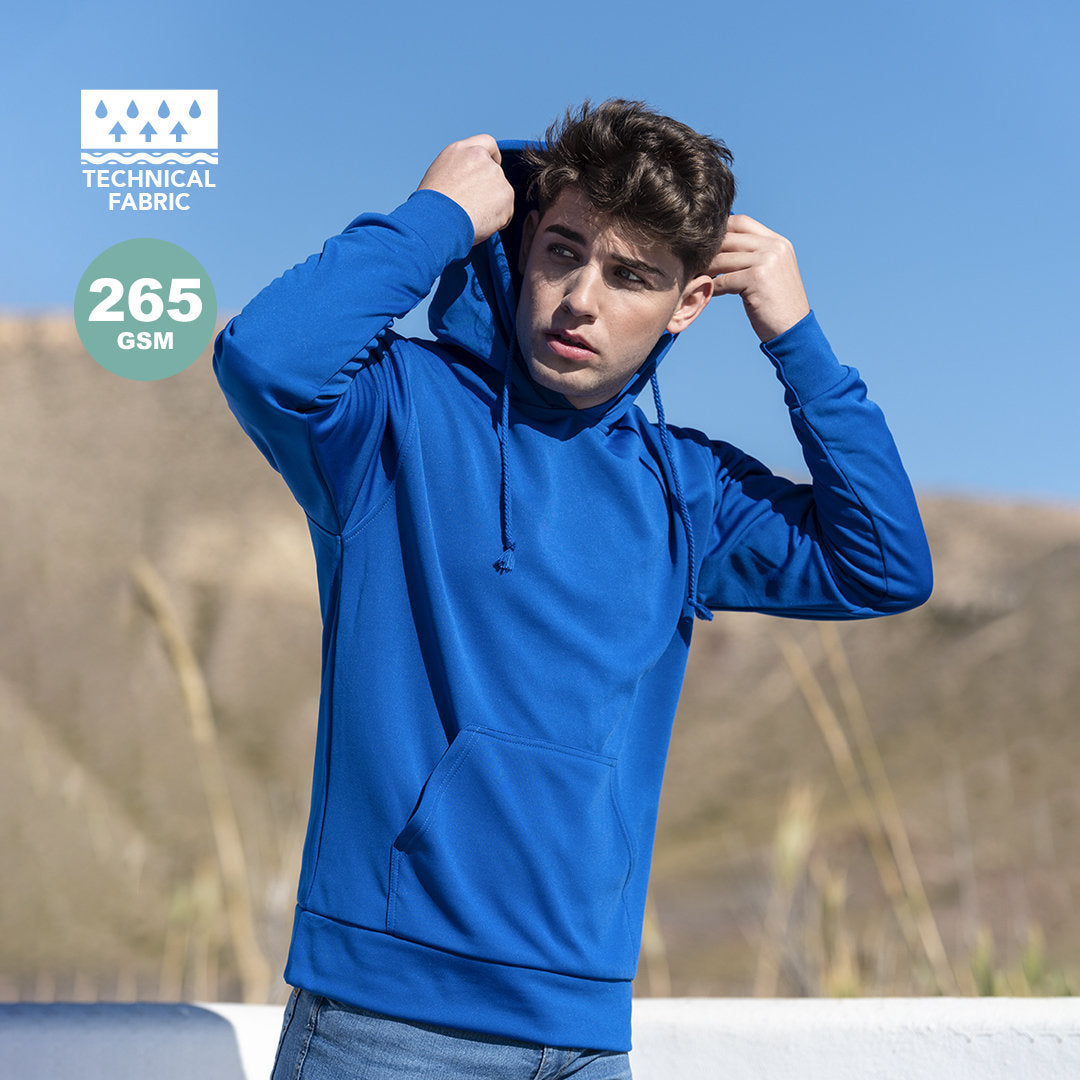 Sweat-Shirt bleu sur un homme aux yeux clairs 