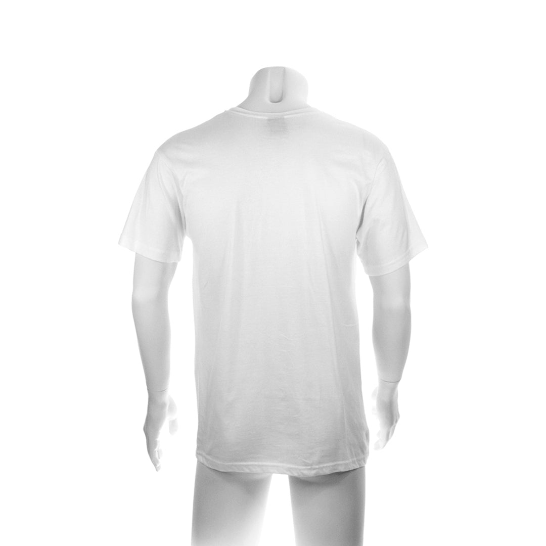  t-shirt blanc vu de dos sur un fond blanc 