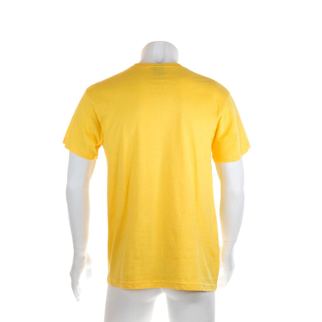 mannequin sans tête vu de dos avec un t-shirt jaune 