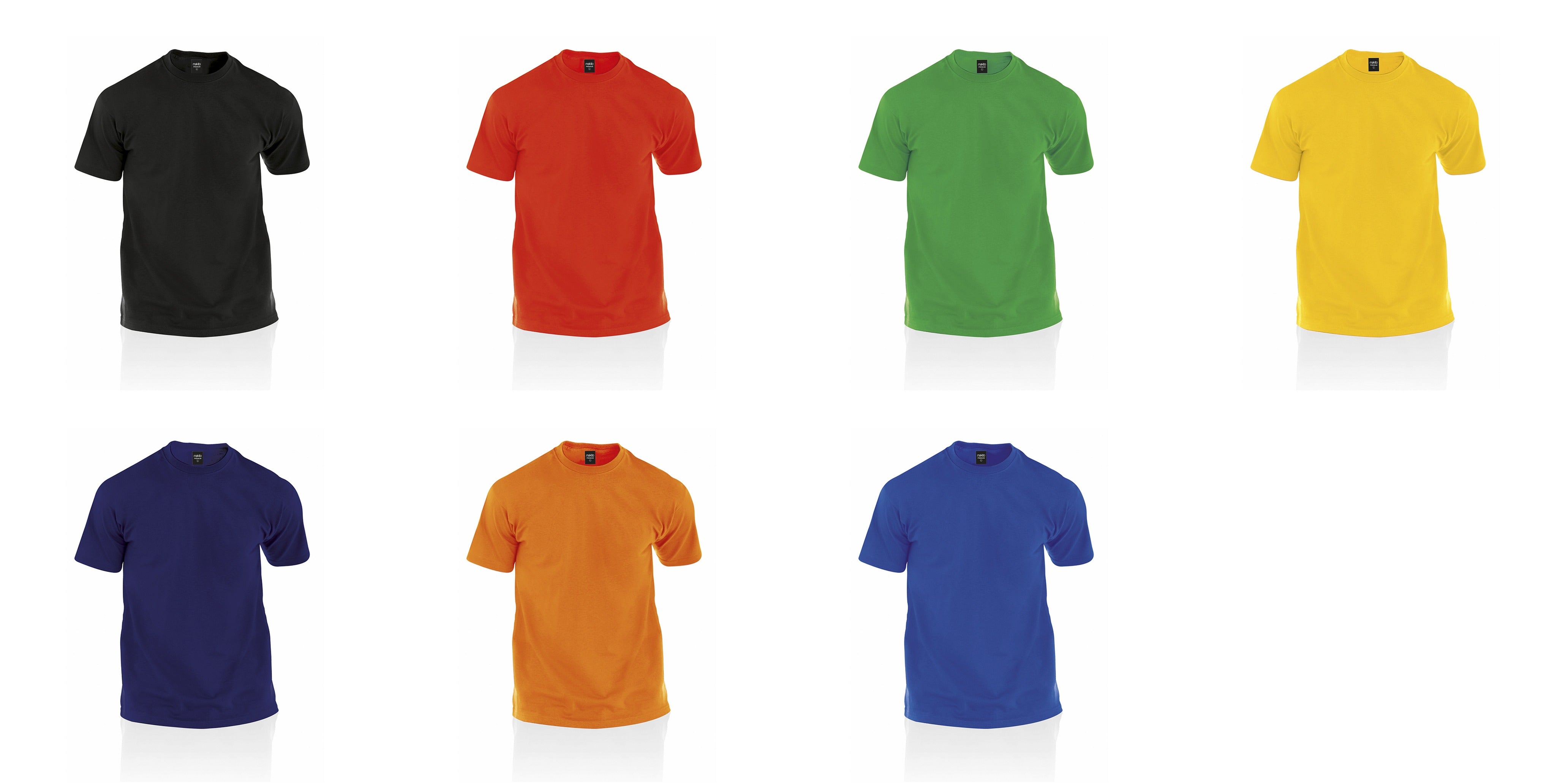 Ensemble de t-shirt de couleurs vives sur un fond blanc 