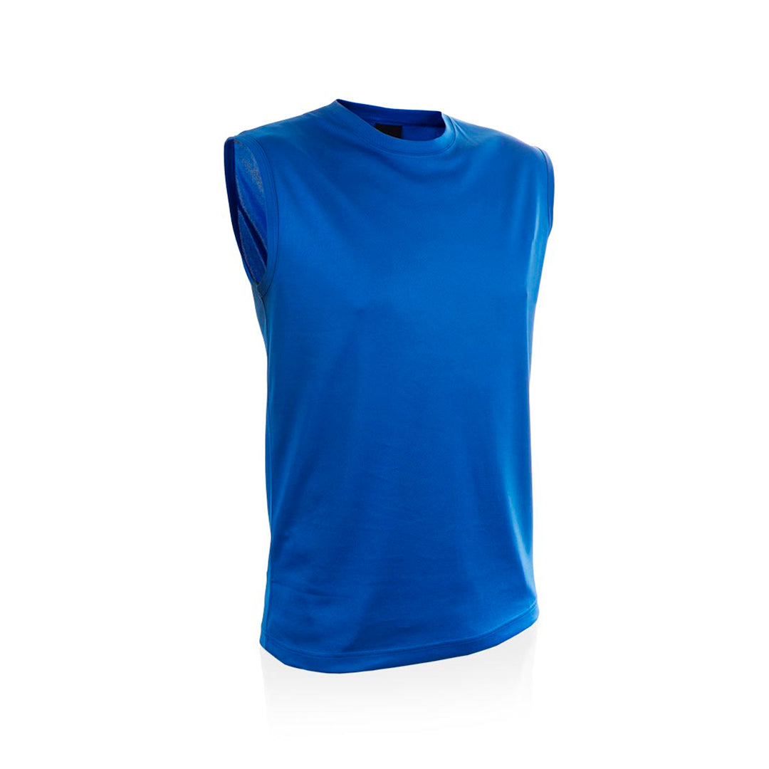 T-shirt bleu sans manche sur un fond blanc 