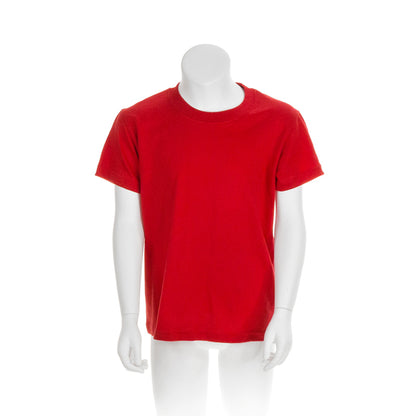 T-Shirt de couleur rouge porté sur un mannequin vu de face 