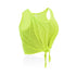 T-Shirt jaune sur un fond blanc 