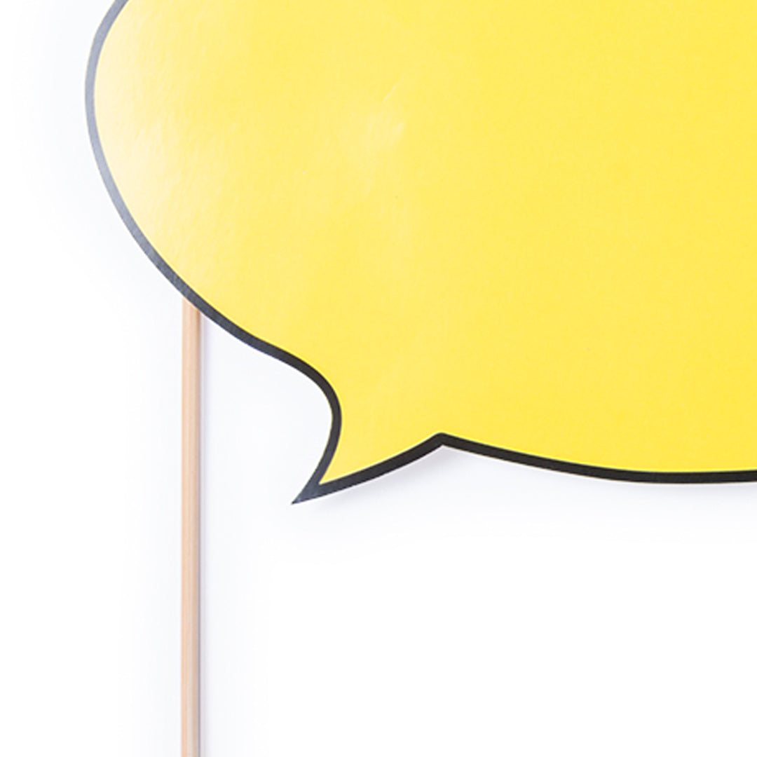 Accessoire pour selfie en forme de bulle de dialogue jaune.