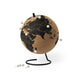Globe terrestre en liège et métal MUNDS