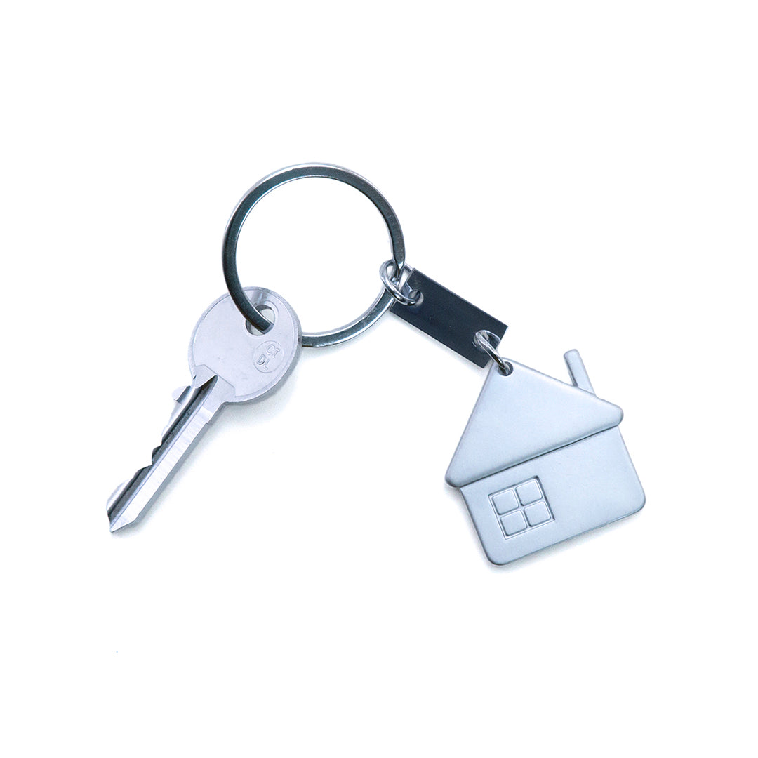 Porte-clés élégant en métal avec design de maison et finition mate. Personnalisable - Idéal pour le marquage laser.