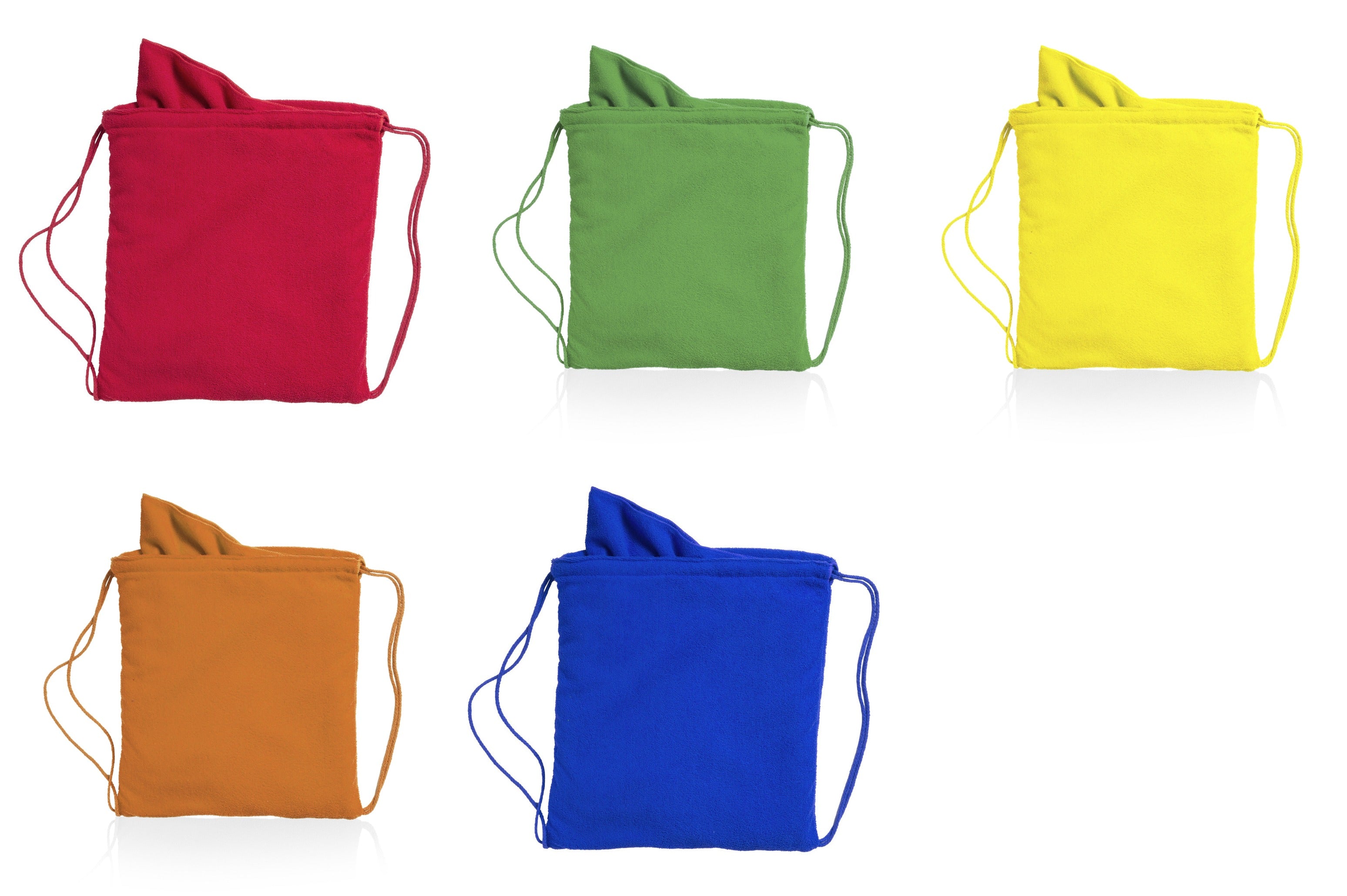 Profitez du confort et de la commodité d'une serviette douce combinée à la fonctionnalité d'un sac à dos.