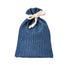 Sac de présentation en polyester inspiré de la nature, finition cousue, cordon de fermeture.